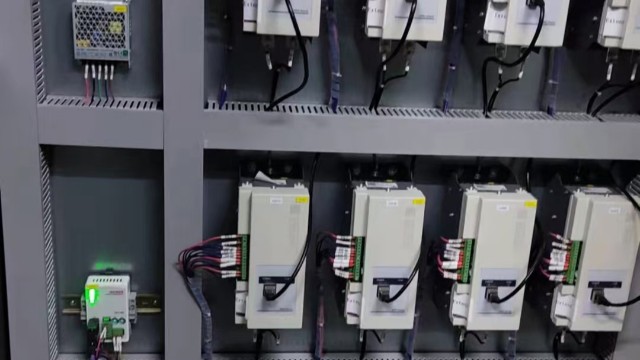 可控硅电加热调功器如果熔断器烧了，自己能换吗？