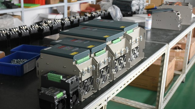 电力调整器行业的未来展望